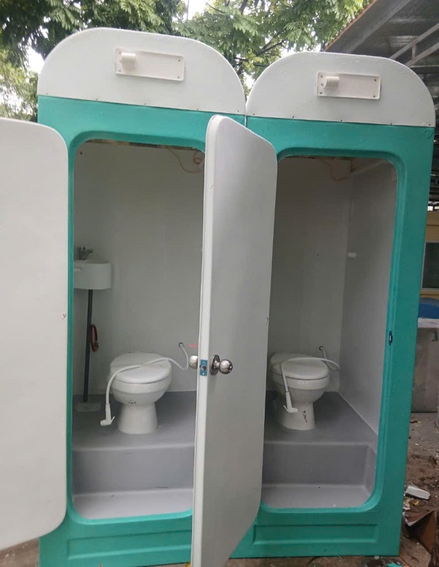 Nhà Vệ Sinh Composite
