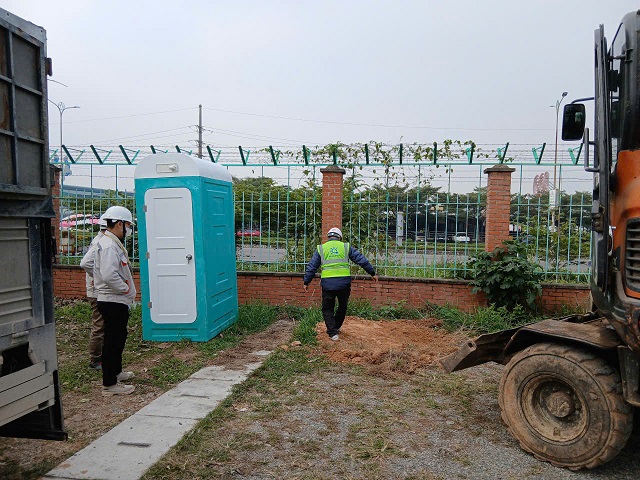 hình ảnh nhà vệ sinh di động phú thọ 2