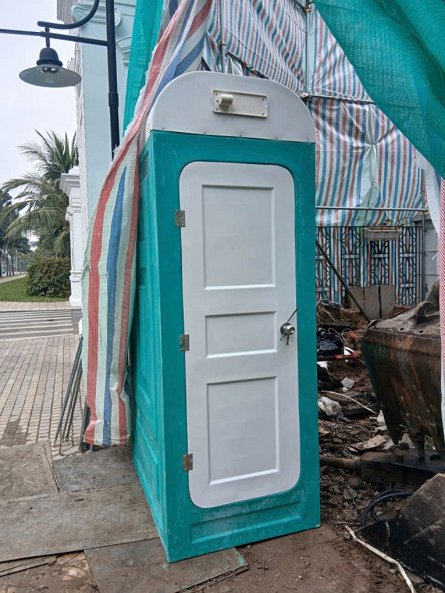 hình ảnh nhà vệ sinh di động vĩnh tuy hà nội