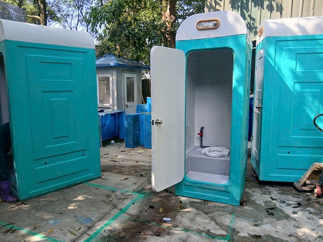 hình ảnh thực tế nhà vệ sinh composit tại long biên